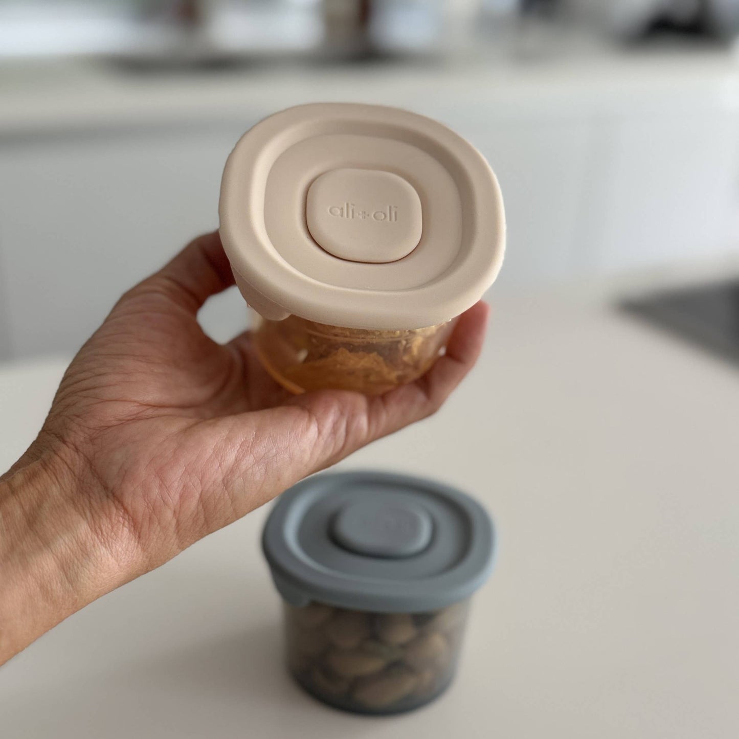 Ali+Oli Silicone Food Containers (4oz) 2-pack (Sky-Khaki)
